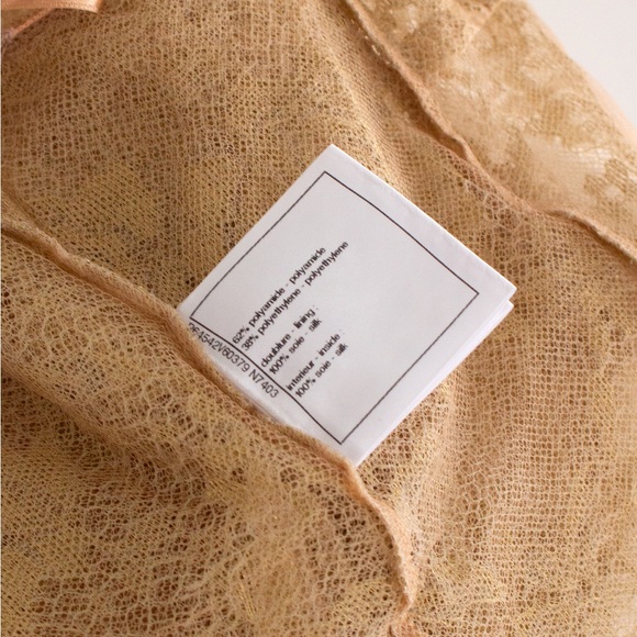 Chanel F/W 2020 Metiers D'Art Shimmery Gold Beige Lace Top Skirt 20A Suit - Picture 16 of 17